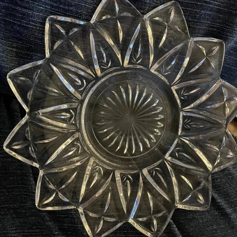 VTG Round Dish Candle Holder with Fluted edge